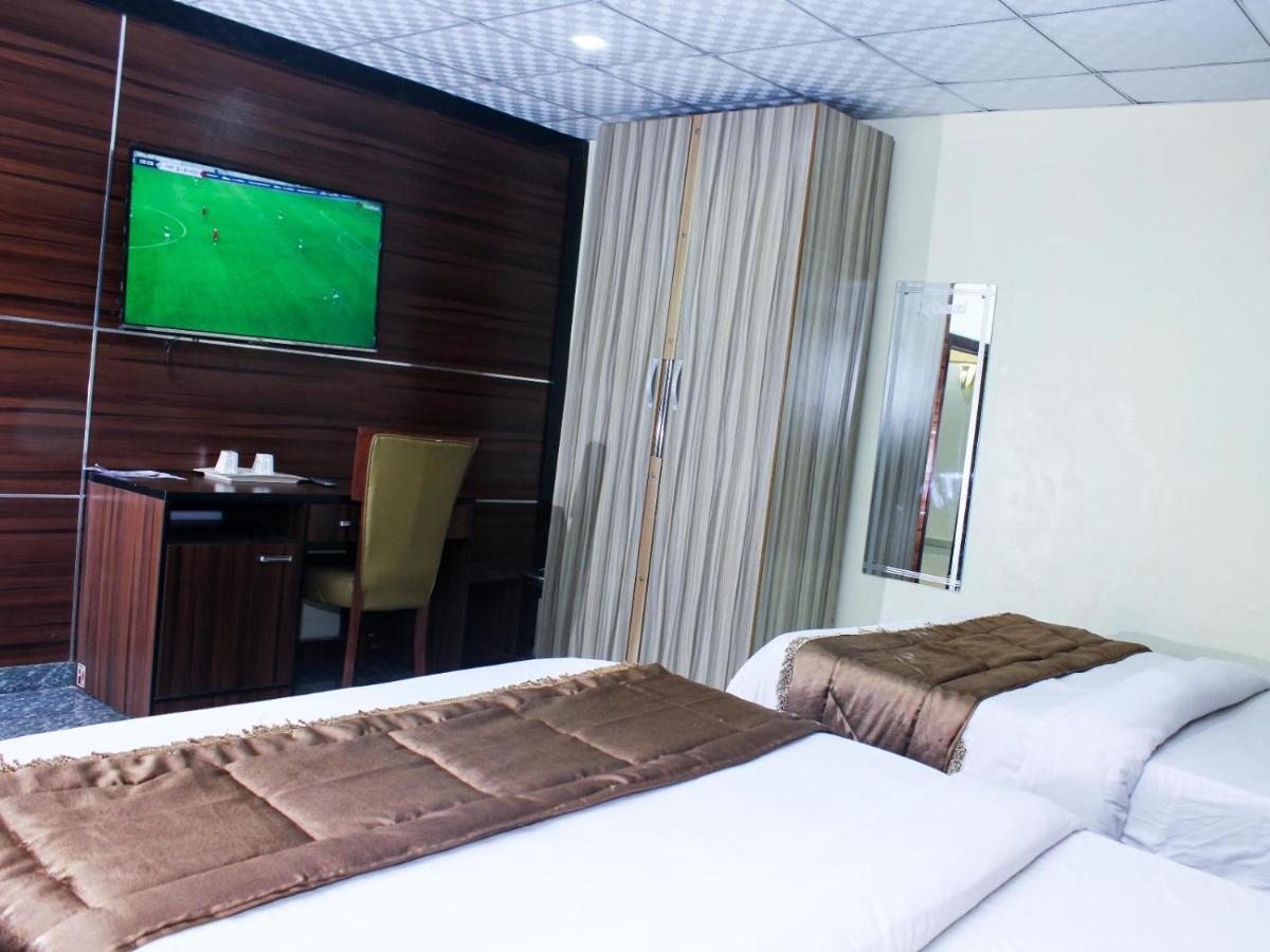 Six Diamond Hotel Ikeja Ngoại thất bức ảnh